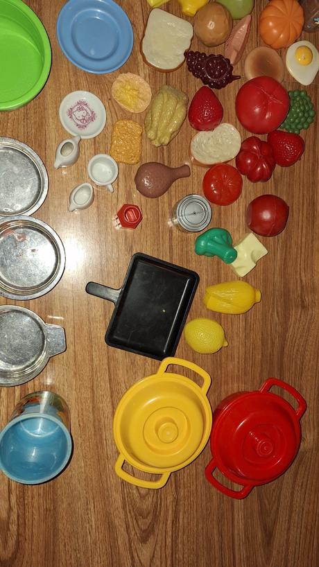 Hracky - riad, jedlo do kuchynky, 