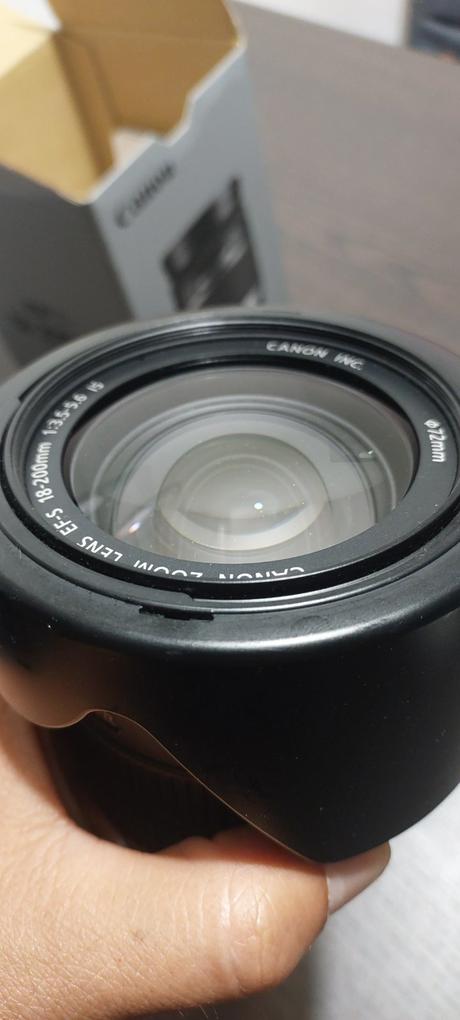 Objektív canon ef-s 18-200, canon
