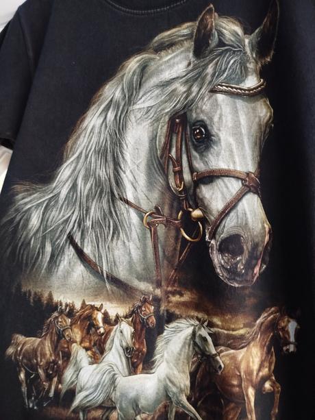 Krásne tričko ,,kone,,, s