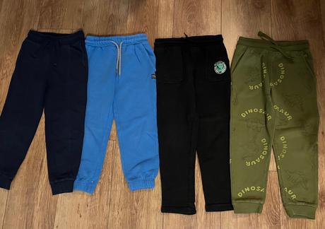 Teplaky spolu, reserved,116