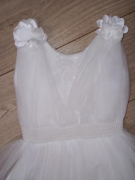 Šaty na 1. sv. prijímanie, 134