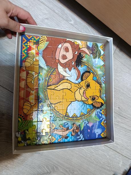 Puzzle lion king- leví kráľ, 