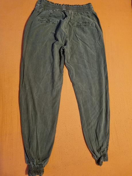 Olivove nohavice na gumu, 36