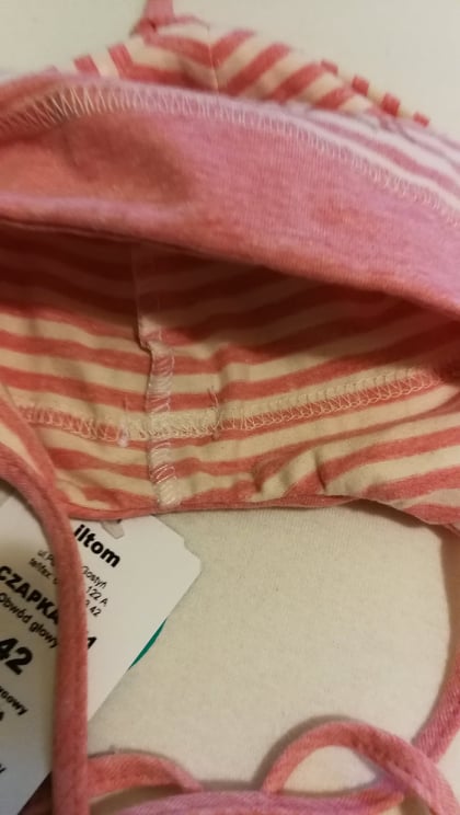 Čiapočky jarné jesenné  mix nafotené nenosené, 40 / 42 / 44