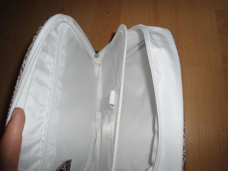 Biela kozmeticka taska / tasticka / kabelka, 