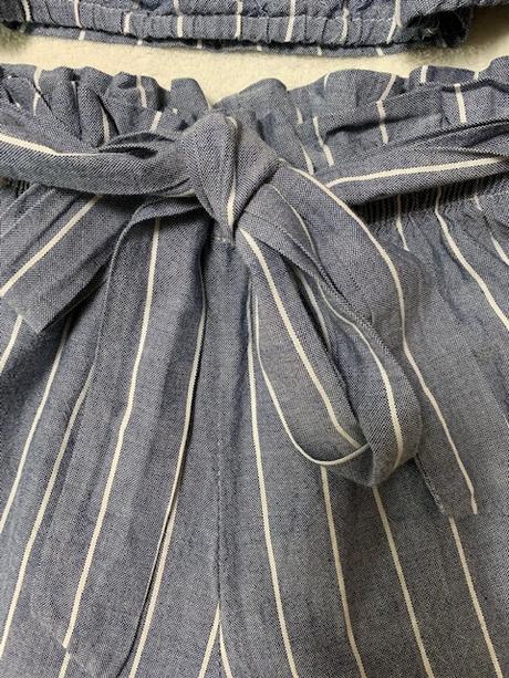 Komplet kraťasy a top s odhalenými plecami, m