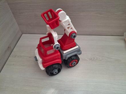 Hasičské auto na skrutkovanie,