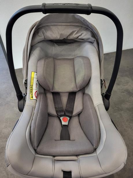 Vajíčko nuna pipa next, nuna