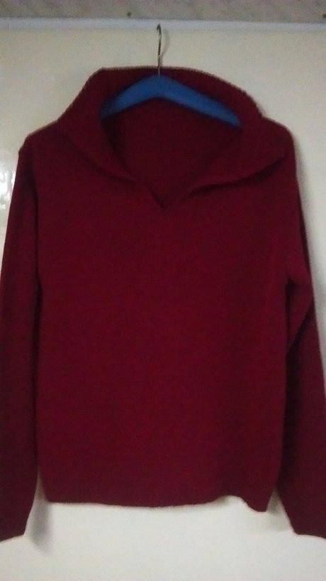 Damsky čereny sveter 40v, 40