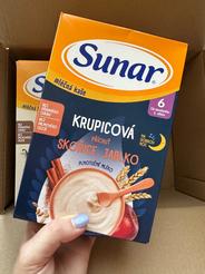 Sunar mliečna krupicová kaša na dobrú noc škorica, jablko