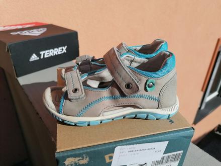 Sandalky d. d. step, d.d.step,28