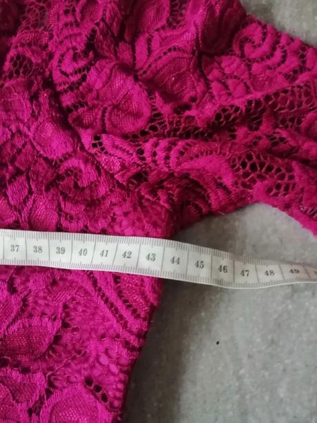 Čipkované fuksiové šaty lindex,v40,elastické, lindex,40