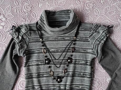 Rolák s náhrdelníkom, veľ. 152, 152