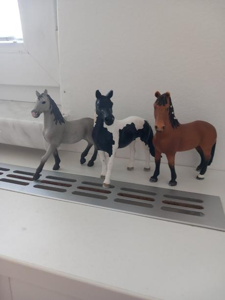 Schleich koniky, jazdci, prislusenstvo,