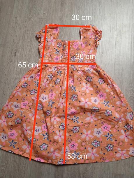 Dievčenské šaty, 134