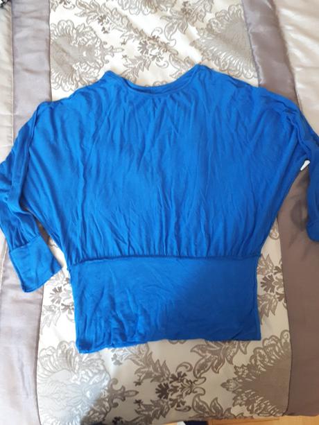 Volnejšie tričko., m