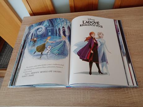 Kniha ladové kráľovstvo-filmove pribehy, 