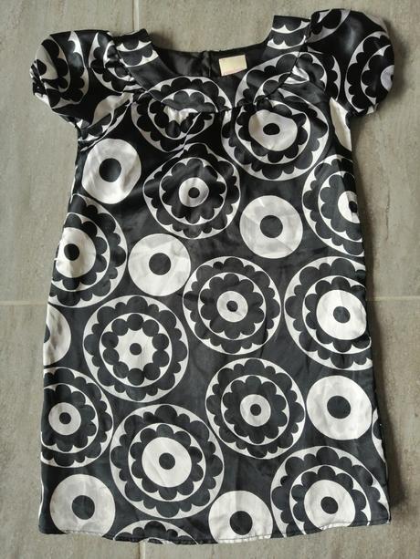 Čiernobiele šaty v134-140,8-9r., 134