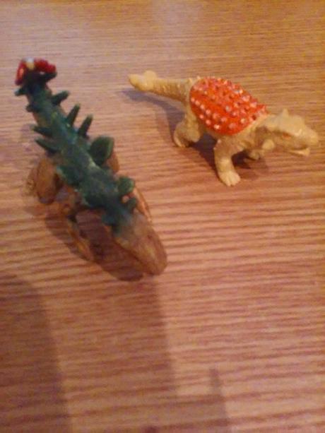 Dinosaury 2ks, 