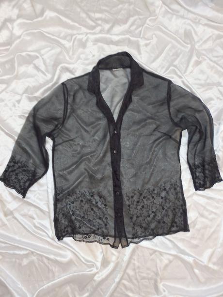 Velmi pekna bluzka, 38