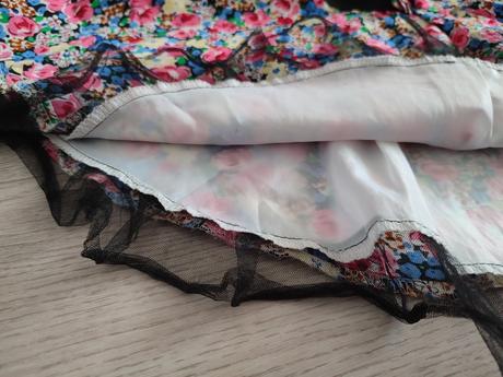 Kruhová sukňa, 128