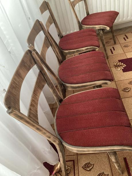 Stol jedálenský rozkladací +4 x stolička,, 