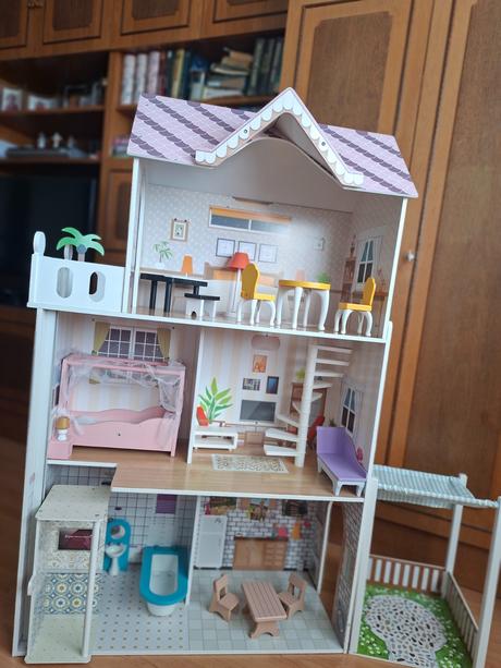 Drevený barbie domček, 