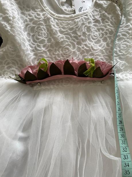 Slávnostné šaty, 92