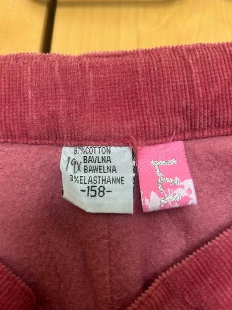 Zateplené menčestráky, lusa,158