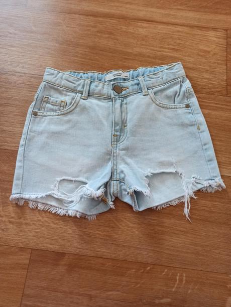 Kraťasy, reserved,128