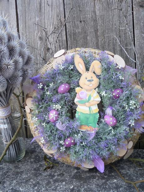 Veľkonočný veniec so zajačikom,