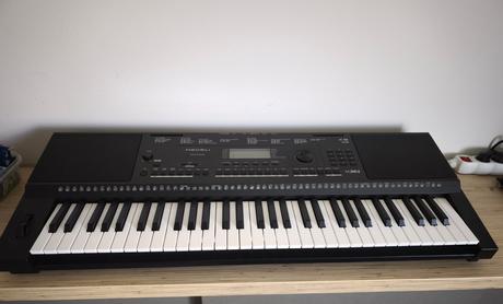 Keyboard medeli m361,