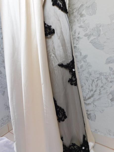 Velmi pekne spolocenske saty, 38