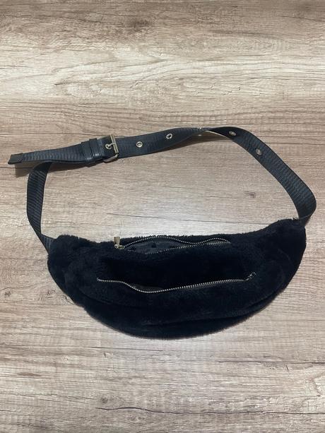 Huňatá dámska ľadvinka, sinsay