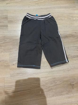 Tristvrtove teplaky4r, gate,104