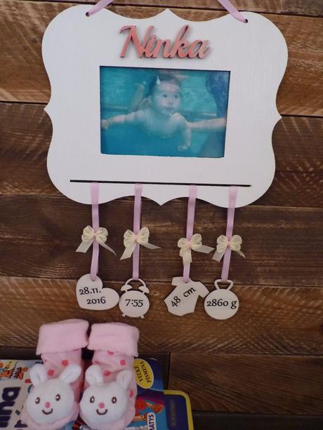 Ramík s menom s údajmi o narodení, 