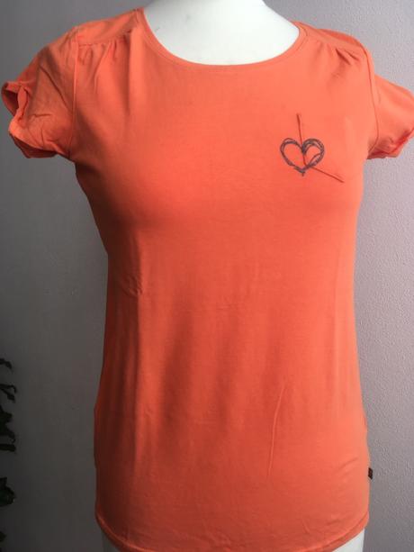 Dámske tričko zo srdiečkom veľ.m, reserved,m