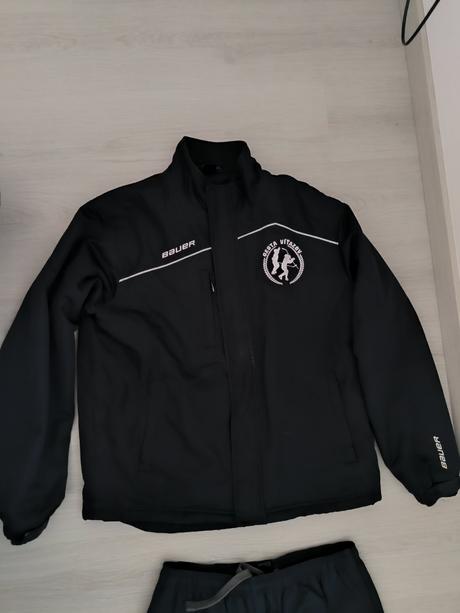 Zanovna čierna ľahká dobre izolačná teplá bunda or, l