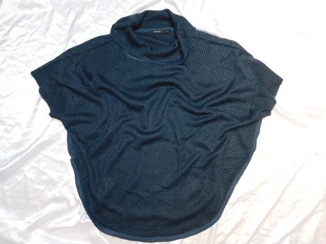 Velmi pekne pončo, esmara,52 / 54