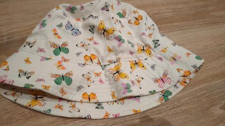 Klobúčik s motýlikmi, h&m,110