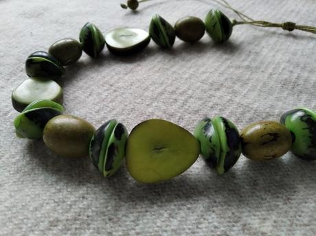 Zelený náhrdelník, c&a