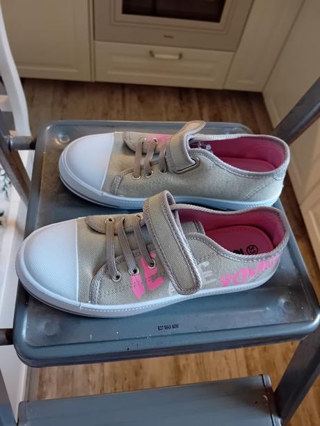 Látkové tenisky top stav, 33