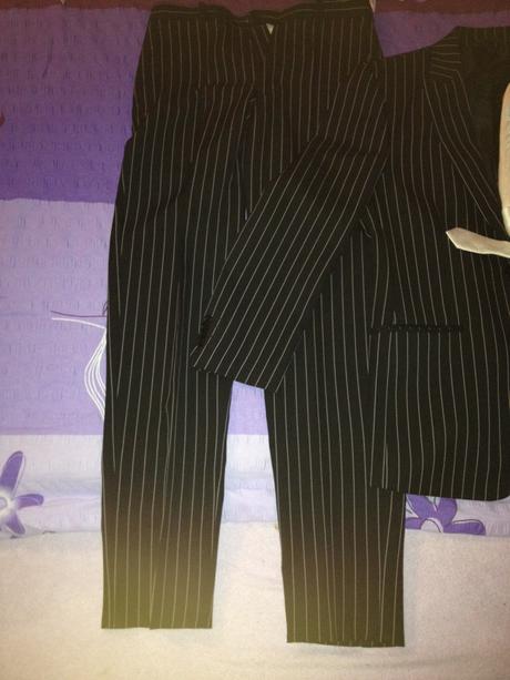 Chlapčenský oblek, 40