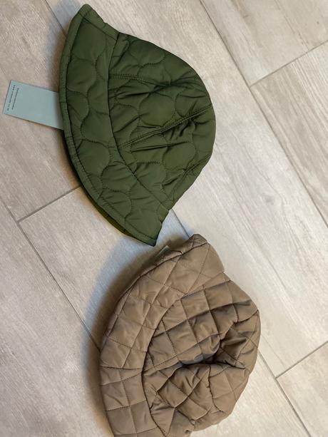 Štýlový klobúčik,