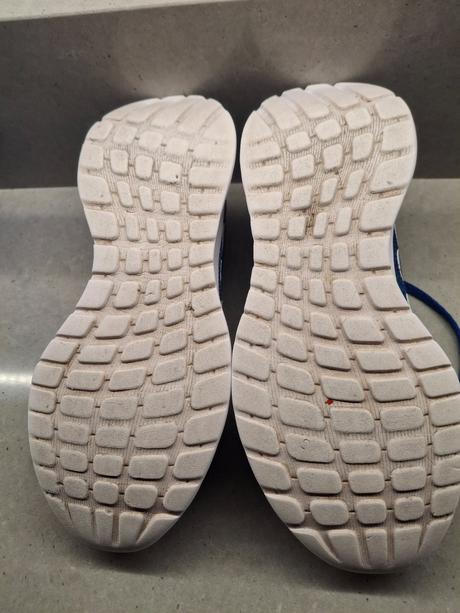 Adidas botasky velmi dobry stav, adidas,40