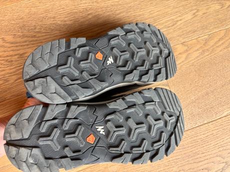 Decathlon nepremokave topanky, quechua,35