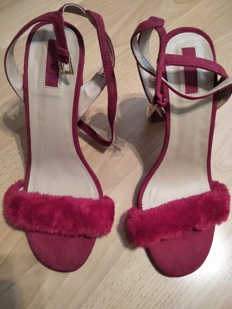 Štýlové sandalky forever21, 39