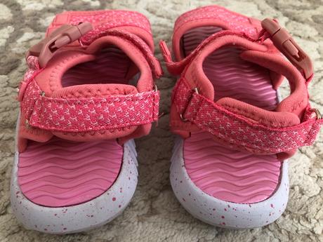 Sandálky, loap,29
