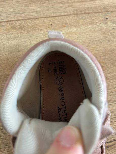 Dievčenské topánky, protetika,24