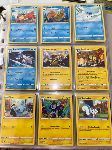 Pokémon brilliant stars kartičky, 